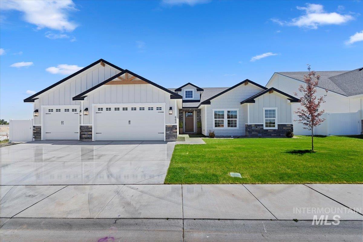 668 Full Moon Way Property Photo 1