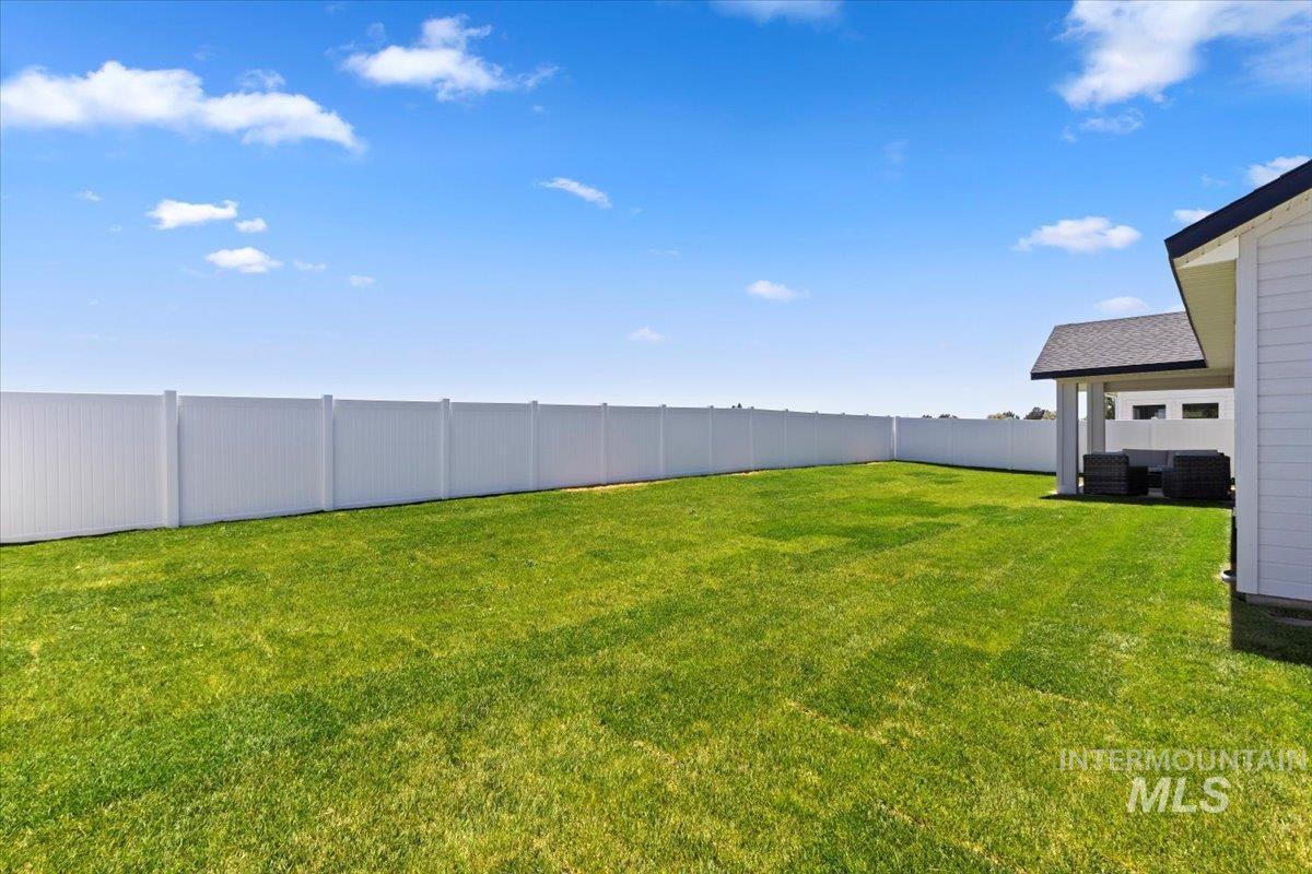 668 Full Moon Way Property Photo 34