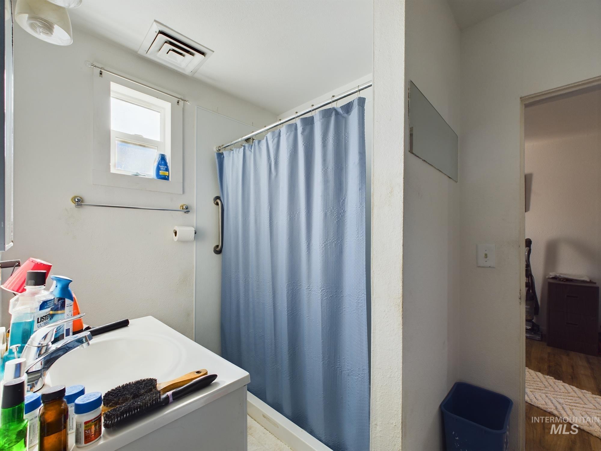 601 12th St. Property Photo 10