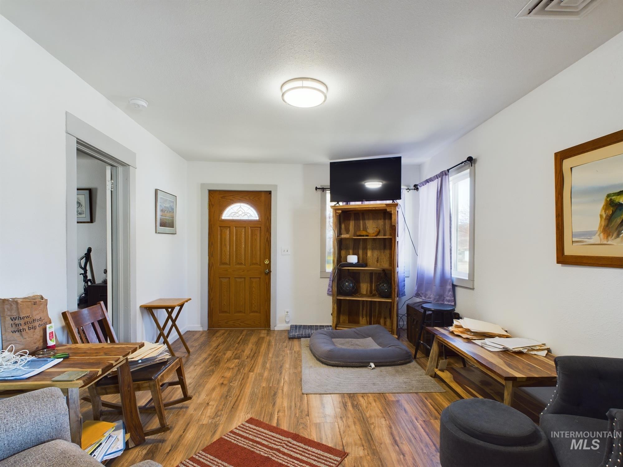 601 12th St. Property Photo 14