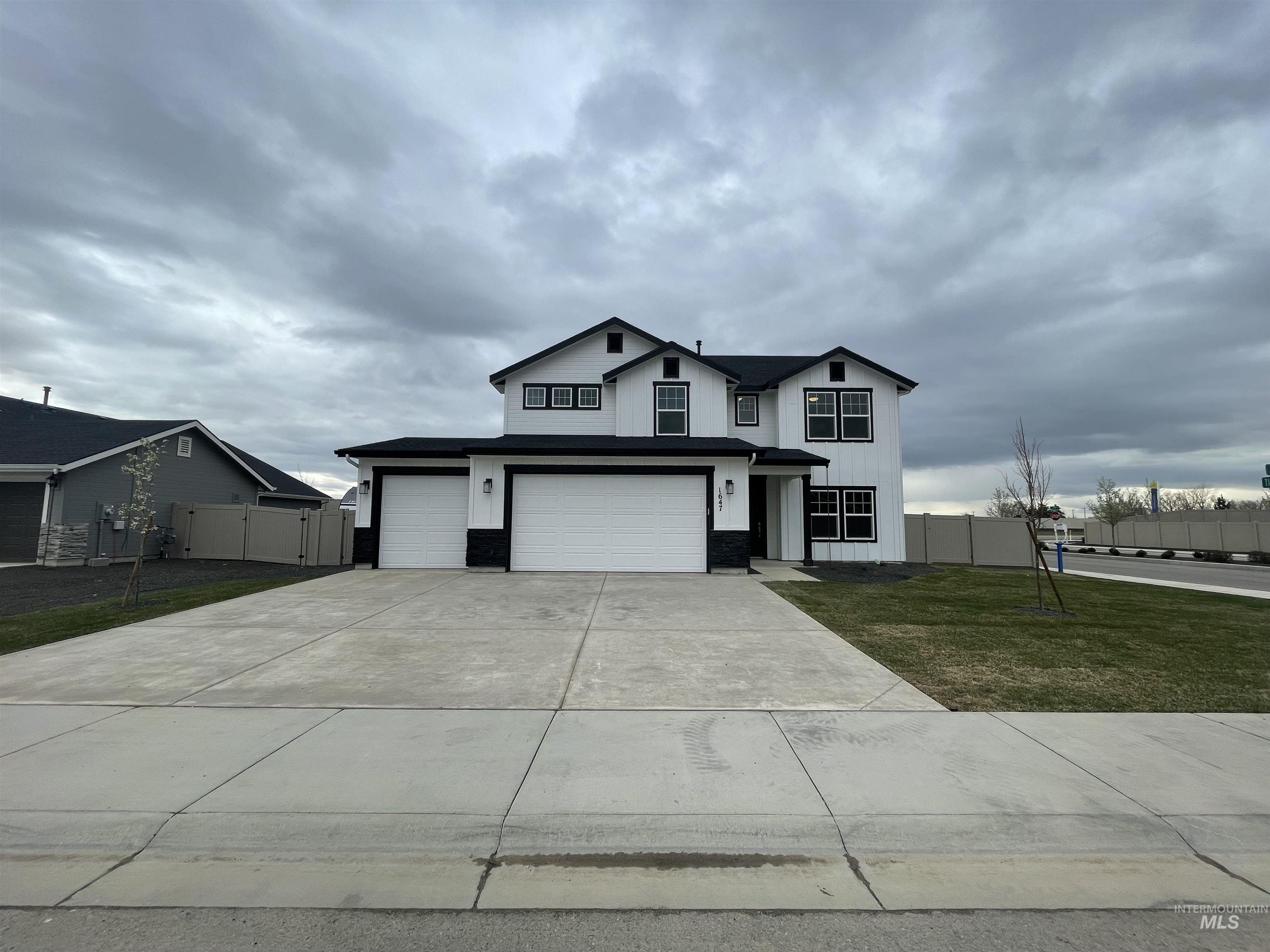 1647 Cashel St Property Photo