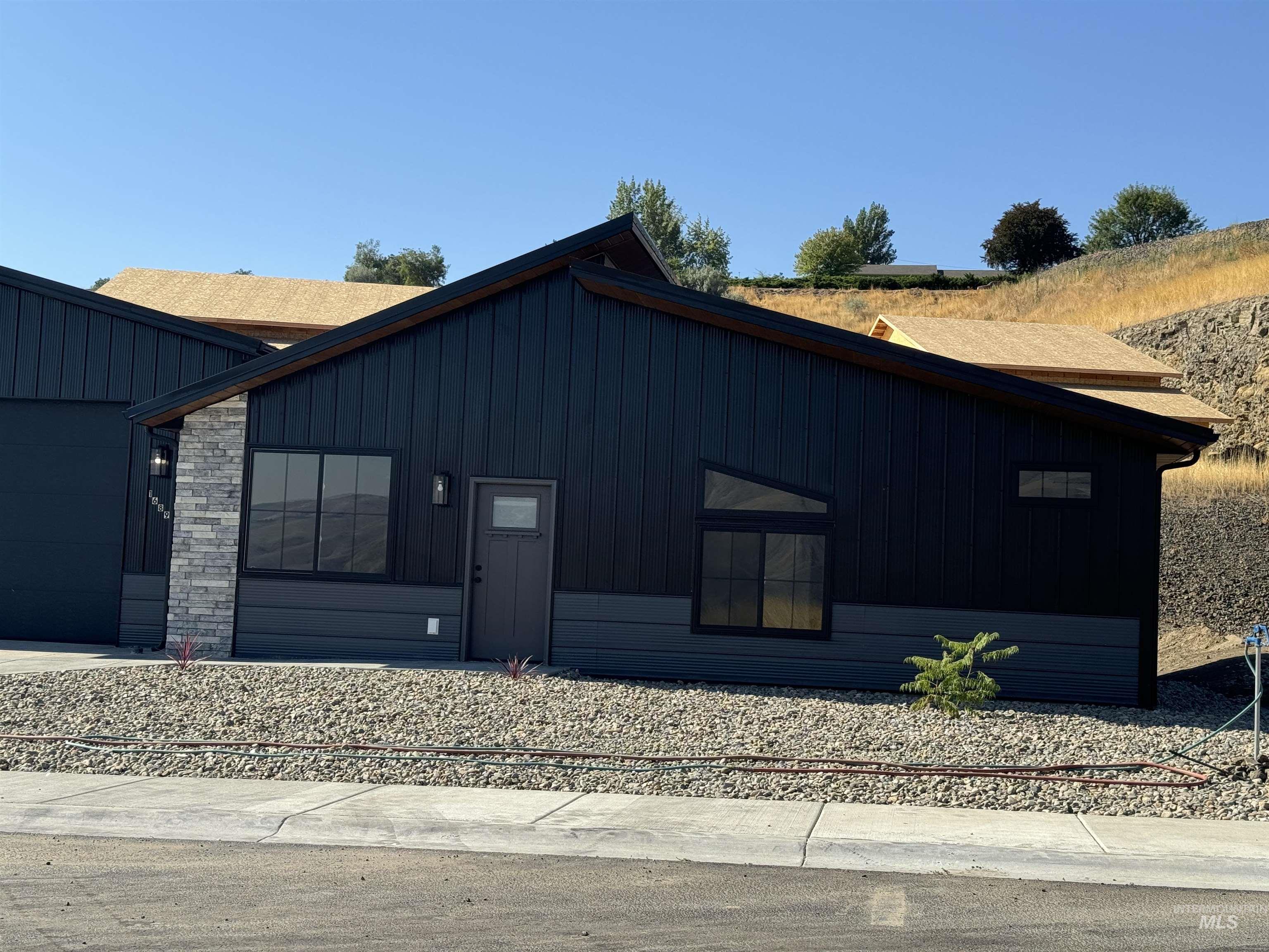 1689 Bennett Hill Drive Property Photo 46