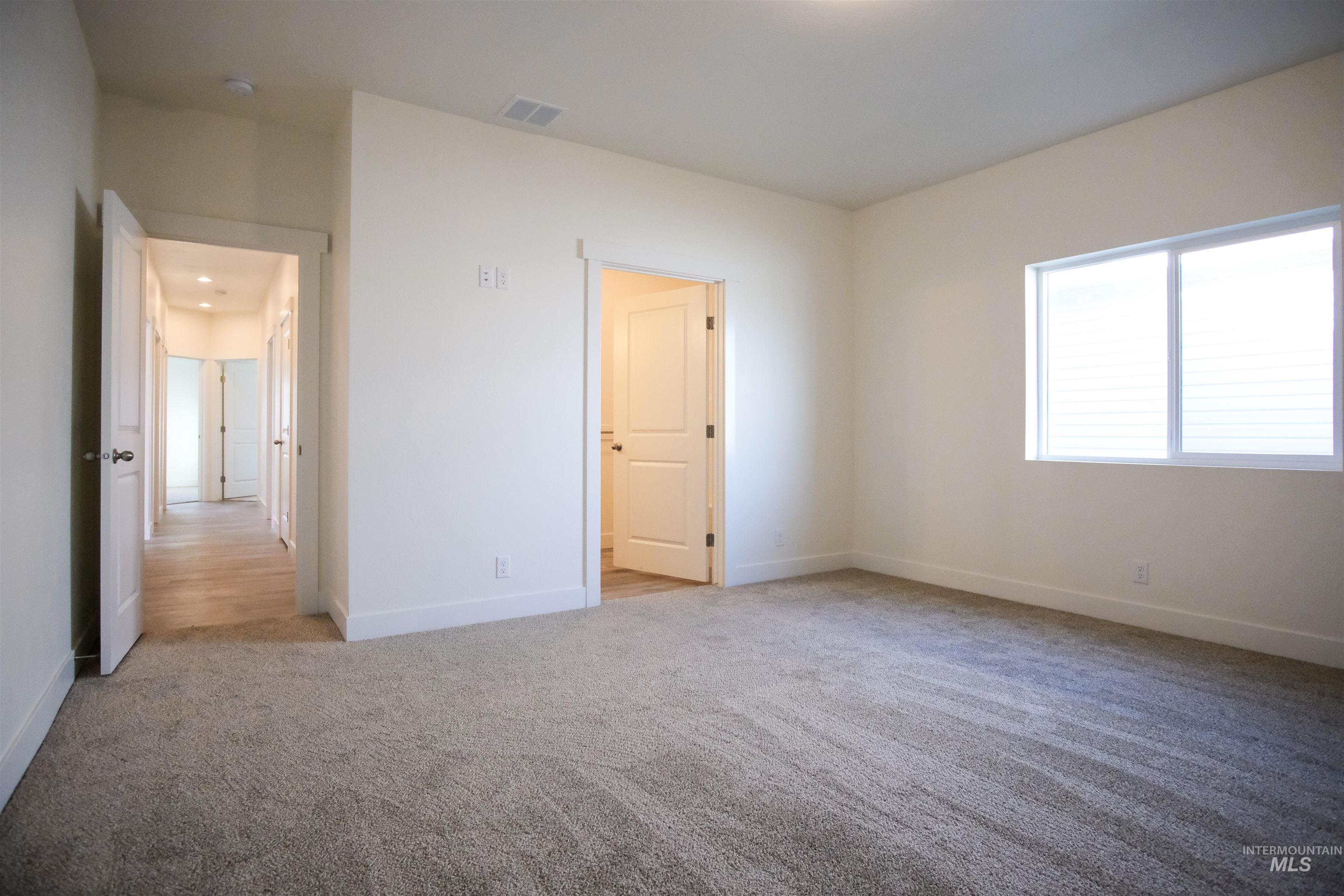 2441 Dorchester Ave Property Photo 13