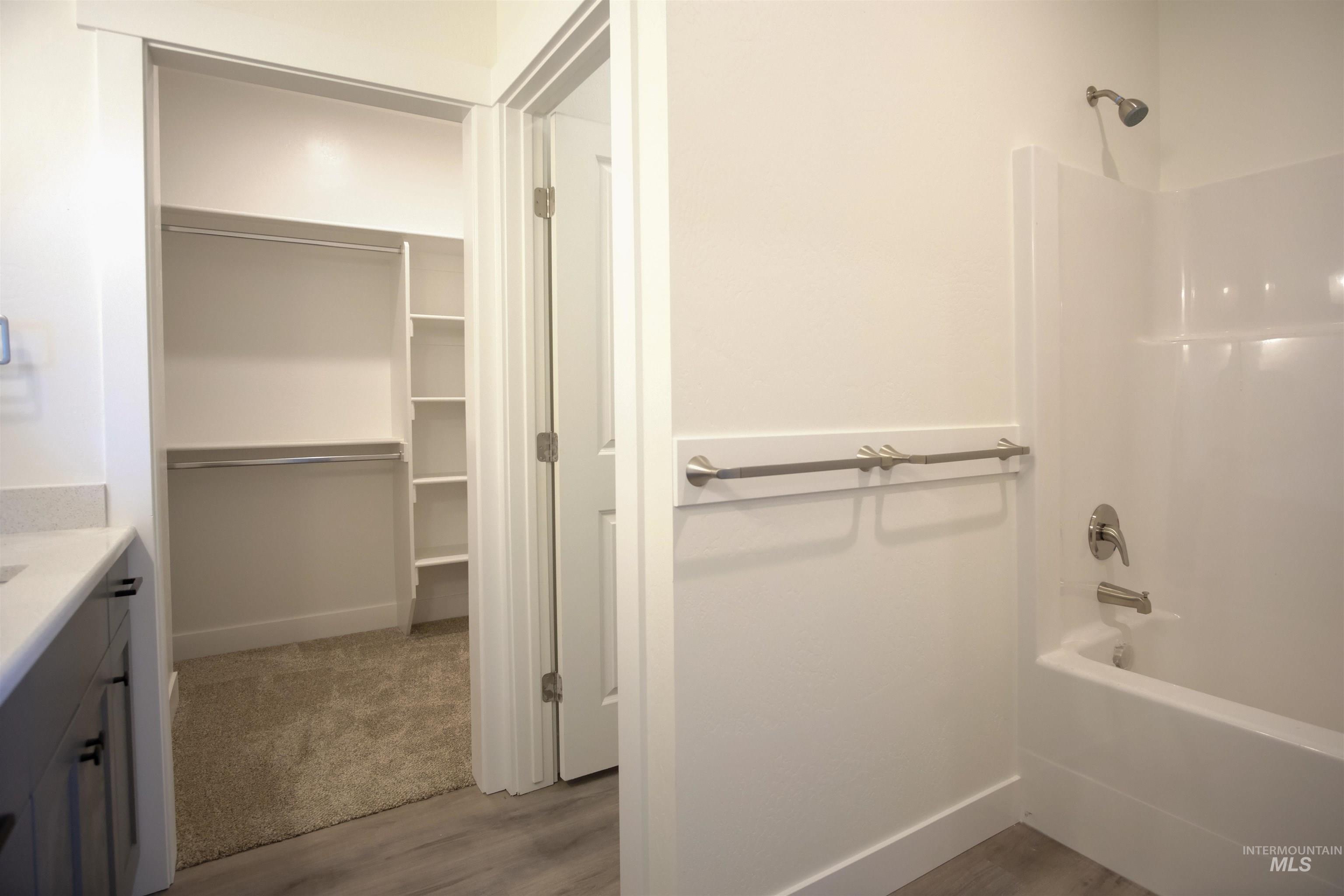 2441 Dorchester Ave Property Photo 15