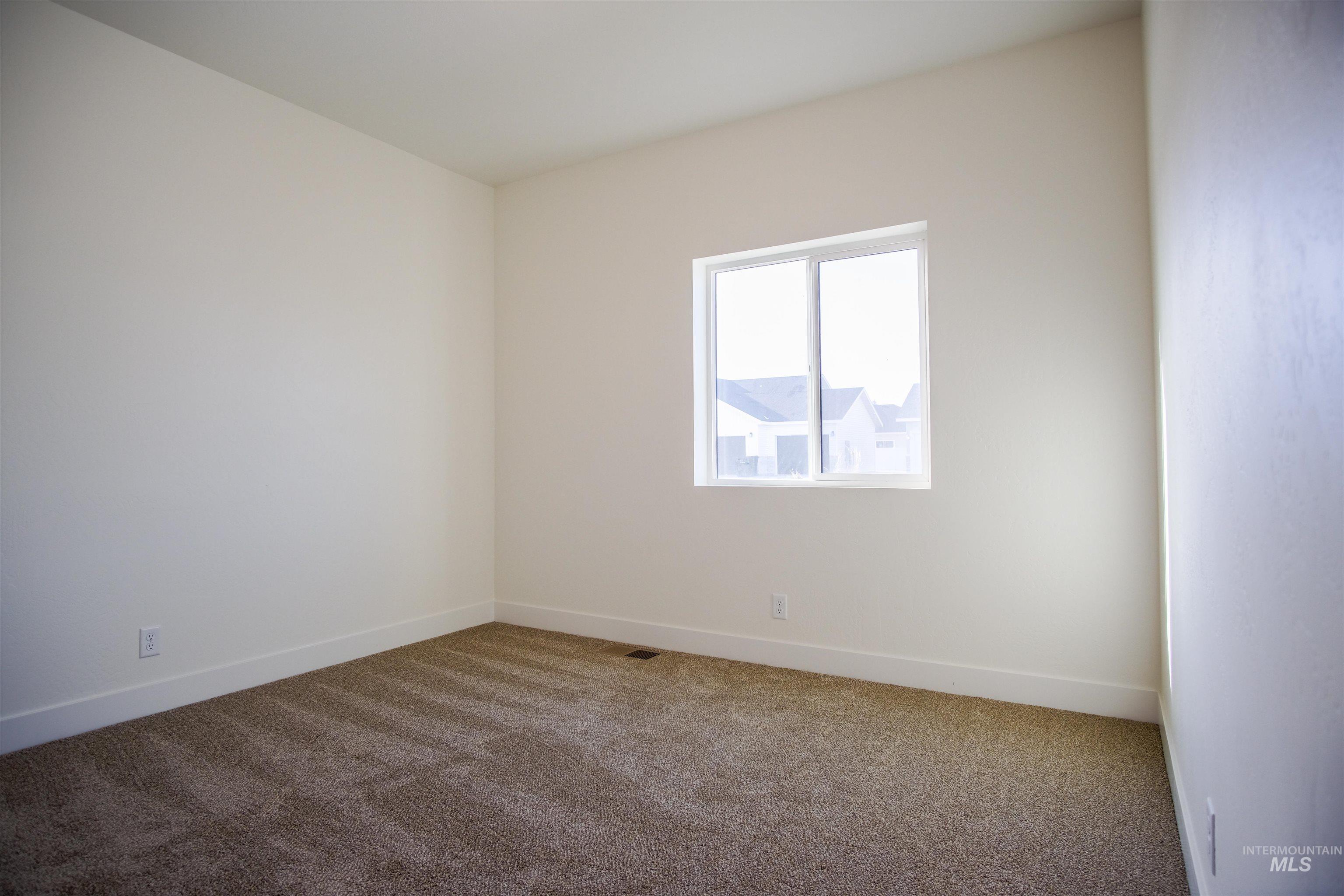 2441 Dorchester Ave Property Photo 21