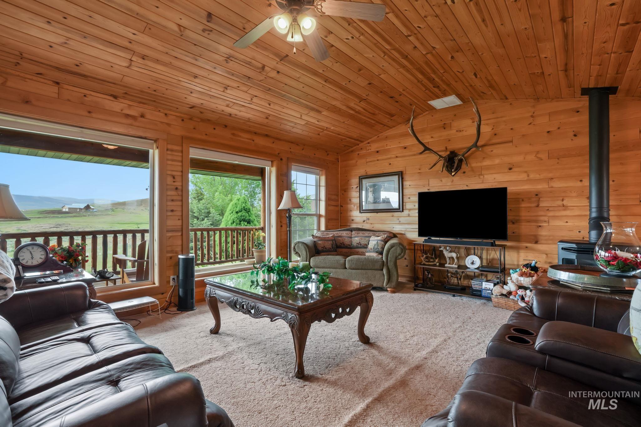 1829 Hidden Canyon Rd. Property Photo 6