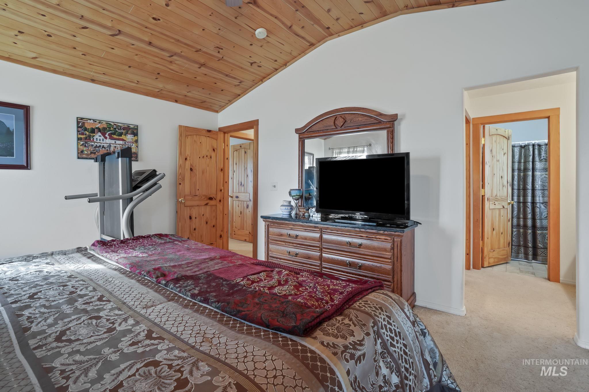 1829 Hidden Canyon Rd. Property Photo 21