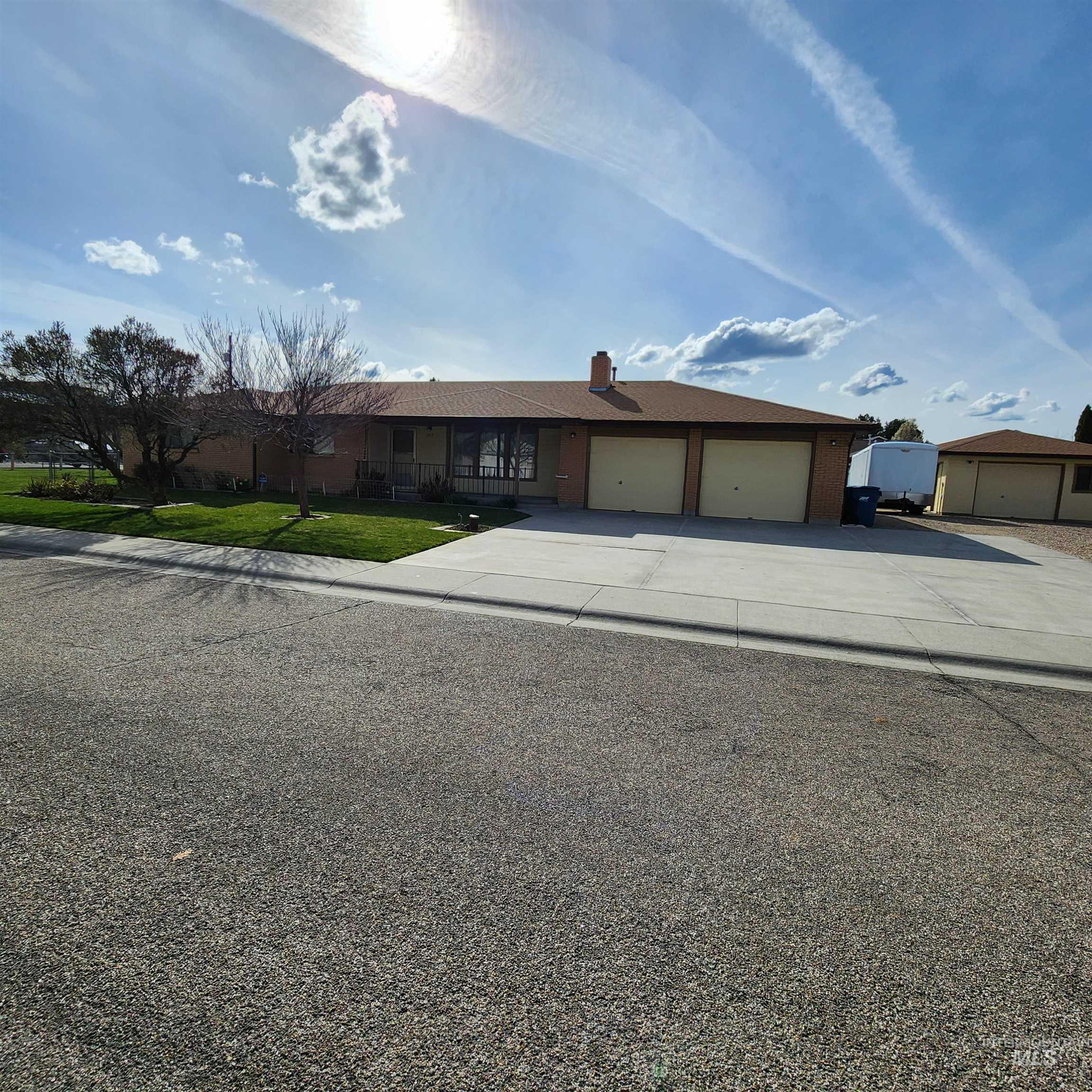 1077 N Etheridge Pl Property Photo 1