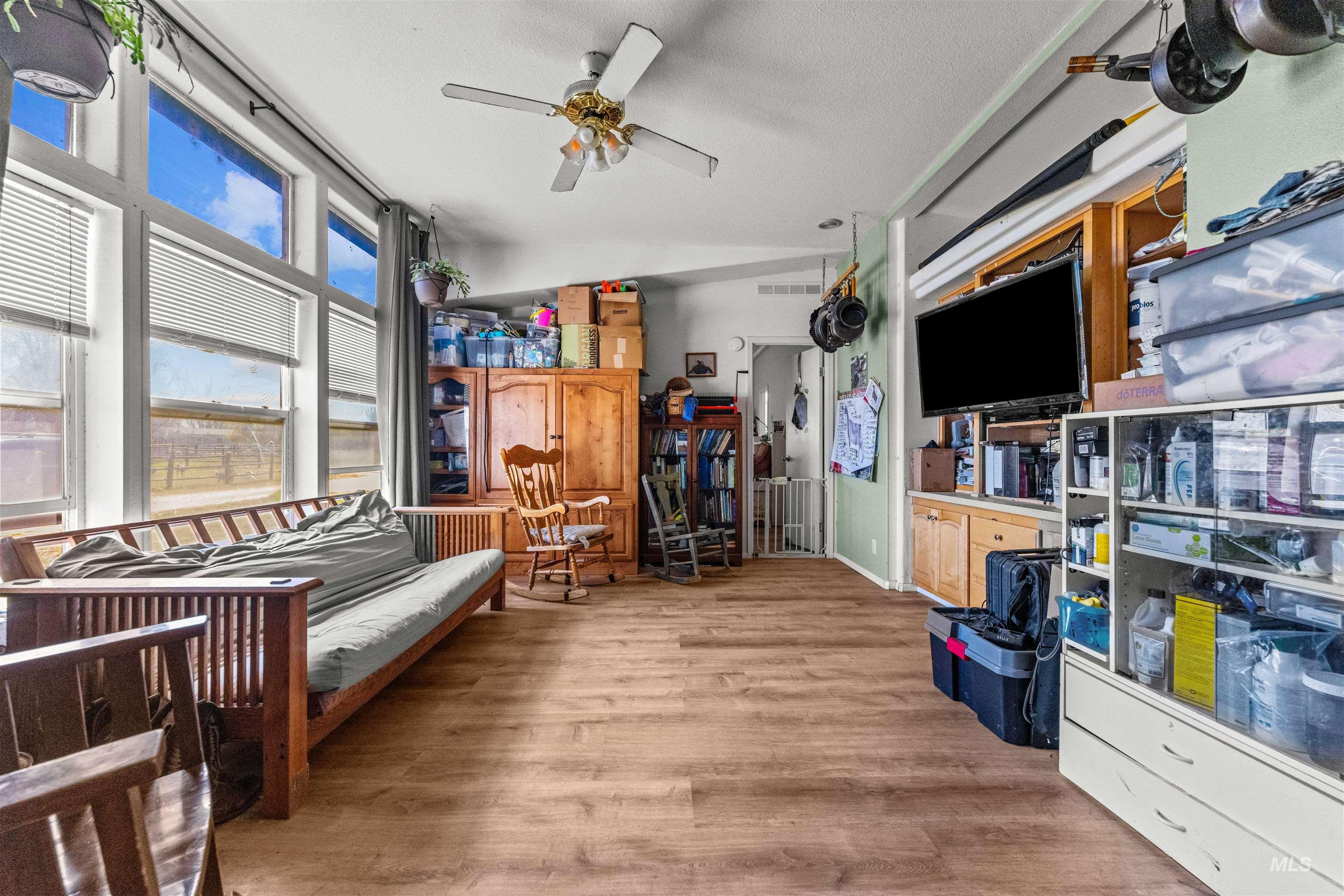 8696 Midstar Lane Property Photo 4