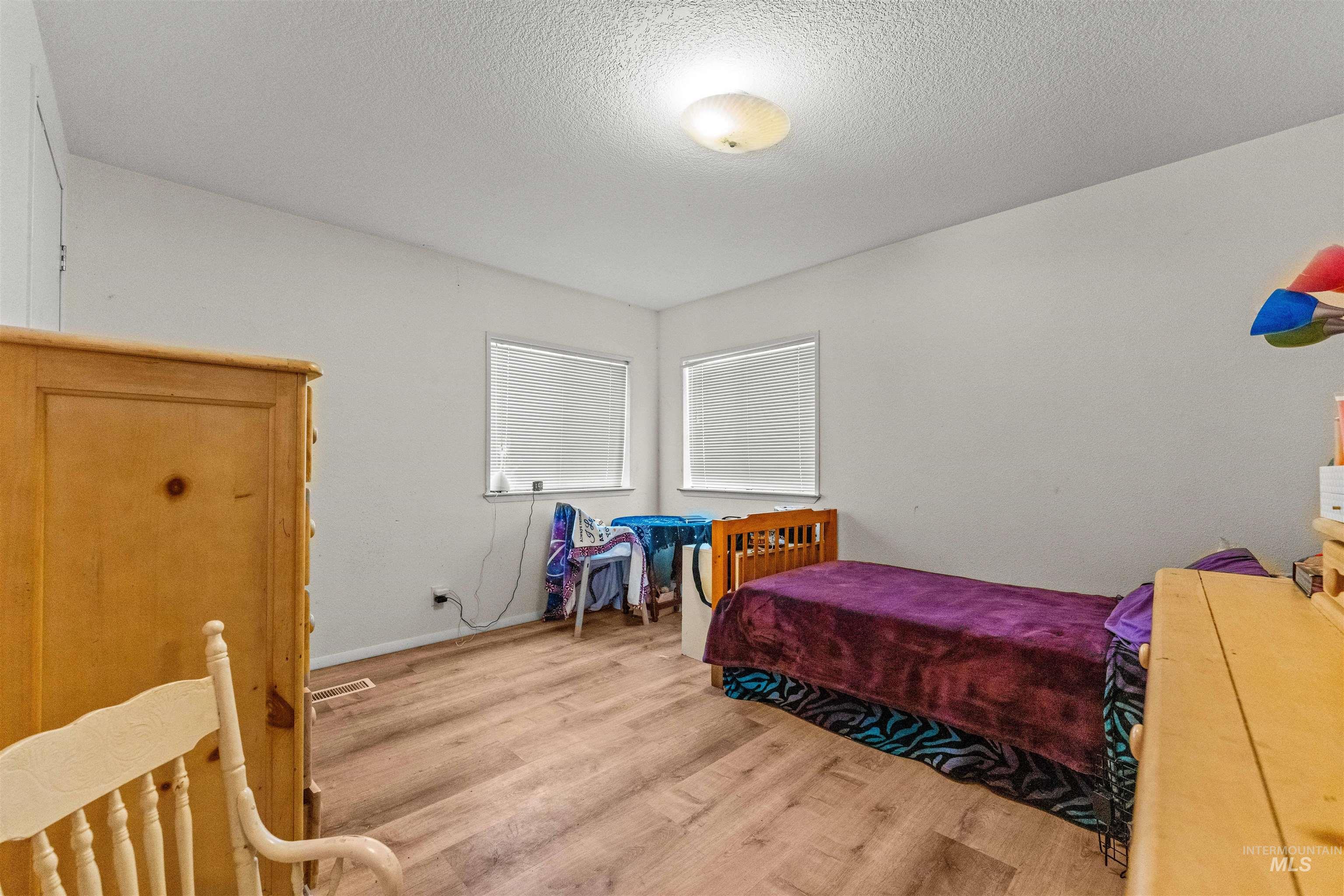 8696 Midstar Lane Property Photo 23