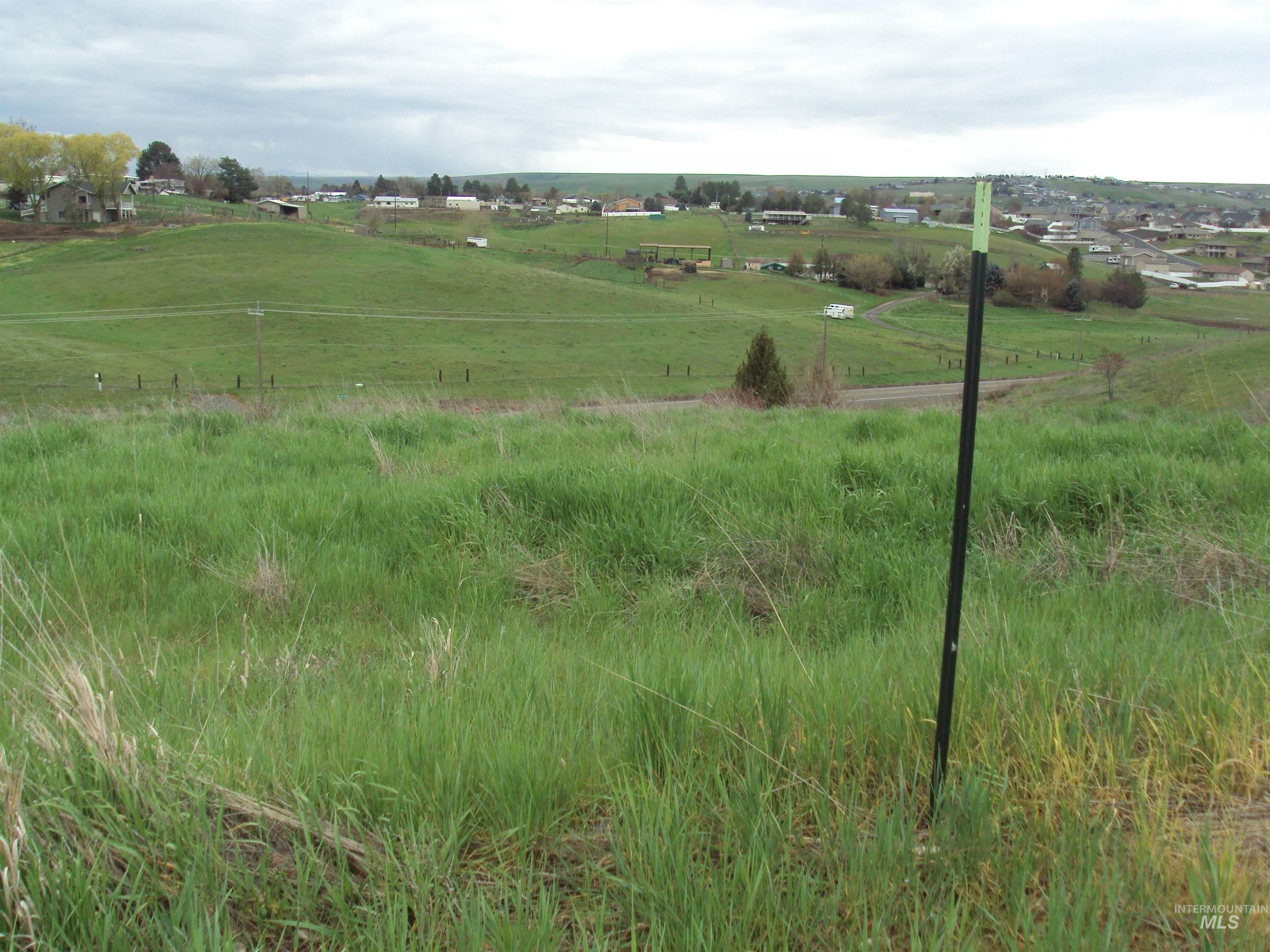 2070 Sargent Dr Property Photo 4