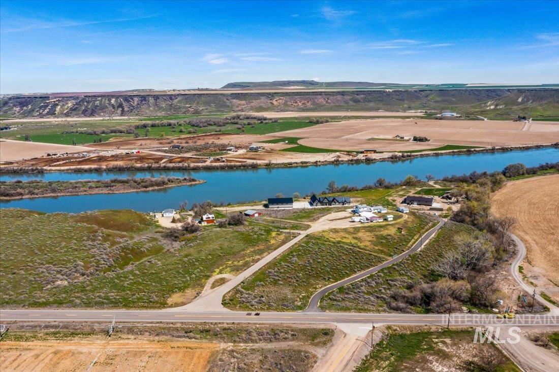 8662 State Highway 78 Property Photo 1