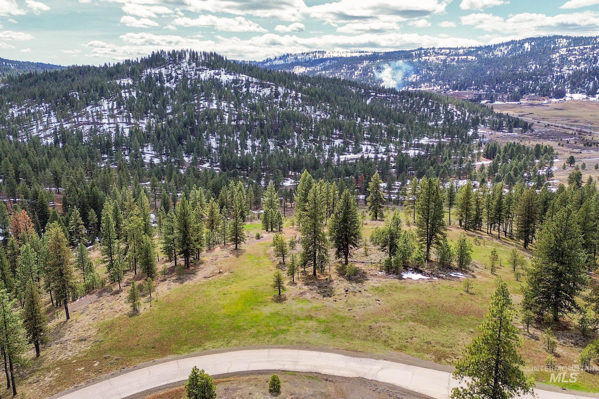 Lot 14 Tamarack View Property Photo 2
