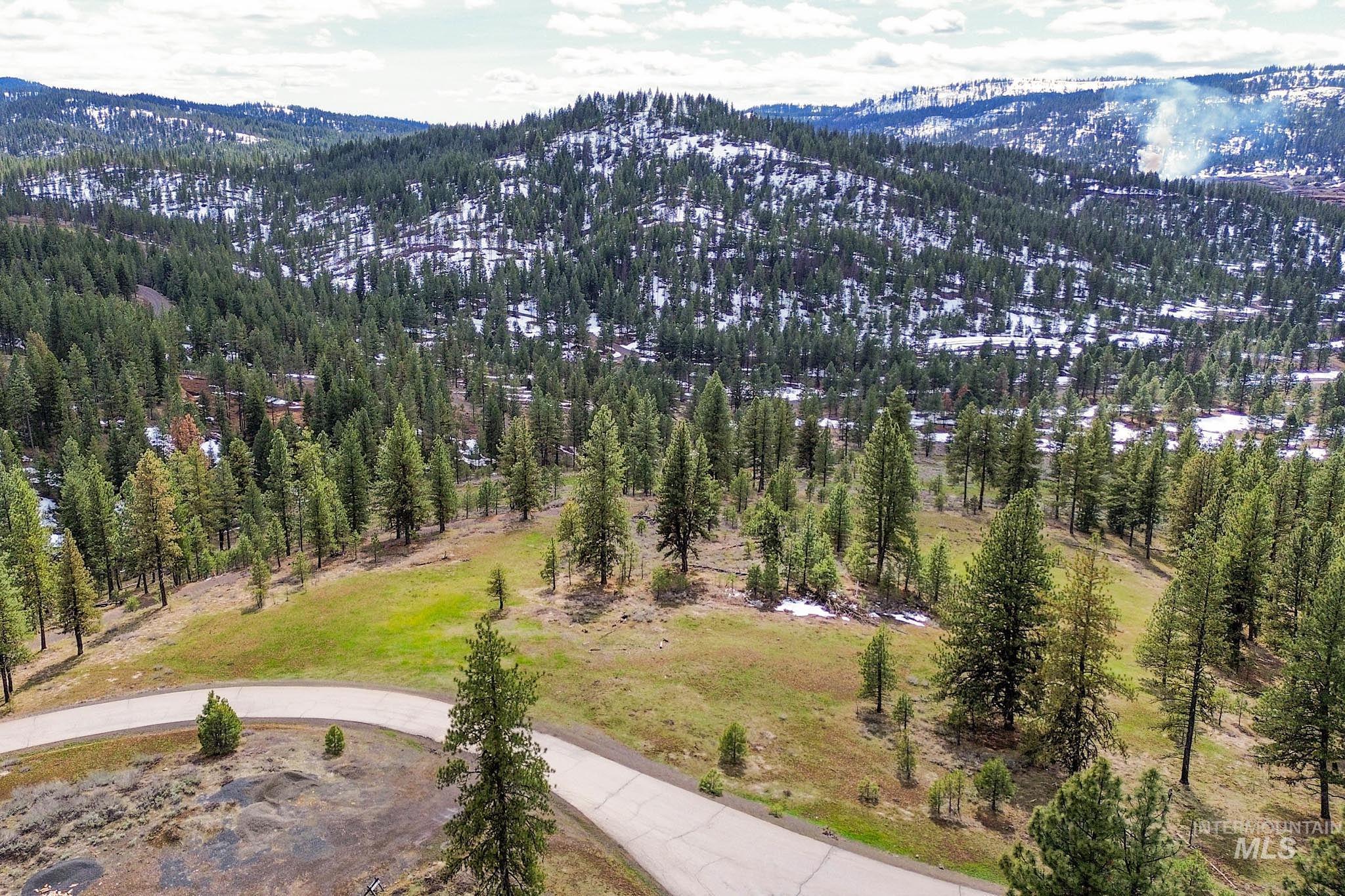 Lot 14 Tamarack View Property Photo 3
