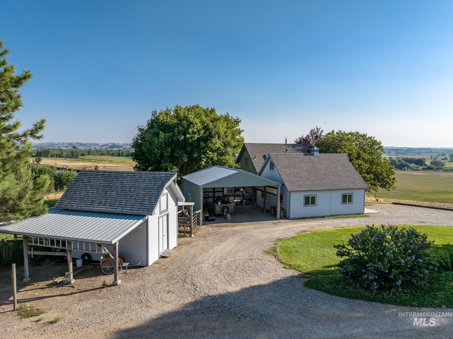11775 Lower Bench Road Property Photo 3