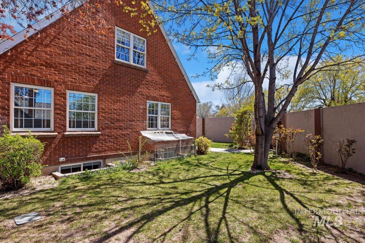 102 Fillmore Street Property Photo 42