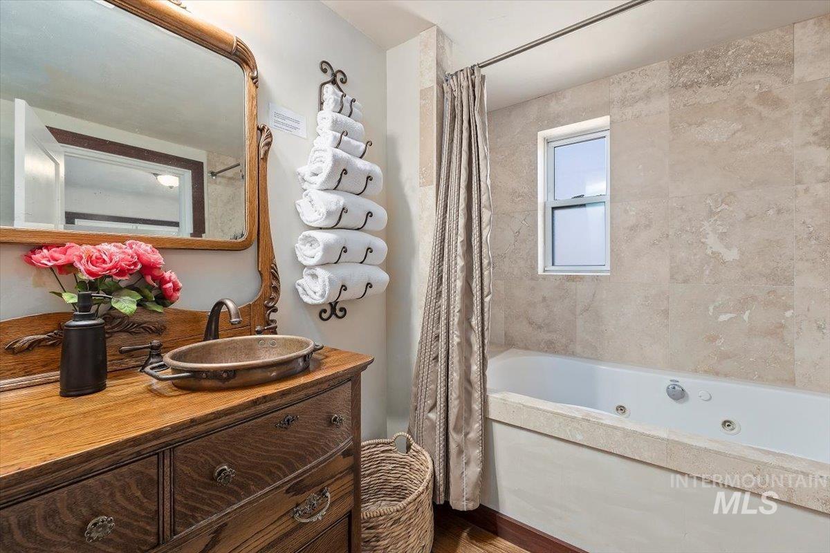 102 Fillmore Street Property Photo 26