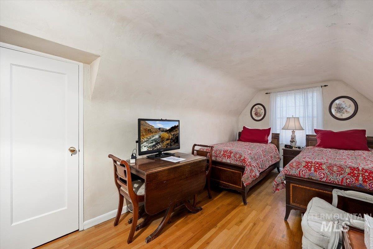 102 Fillmore Street Property Photo 32