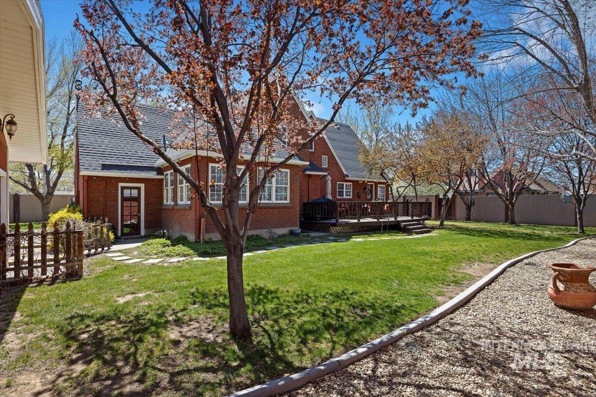102 Fillmore Street Property Photo 36