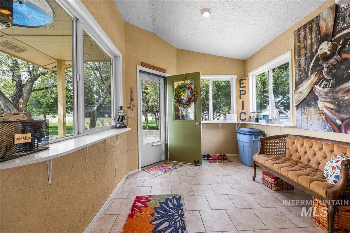 18010 Propeller Ln Property Photo 10