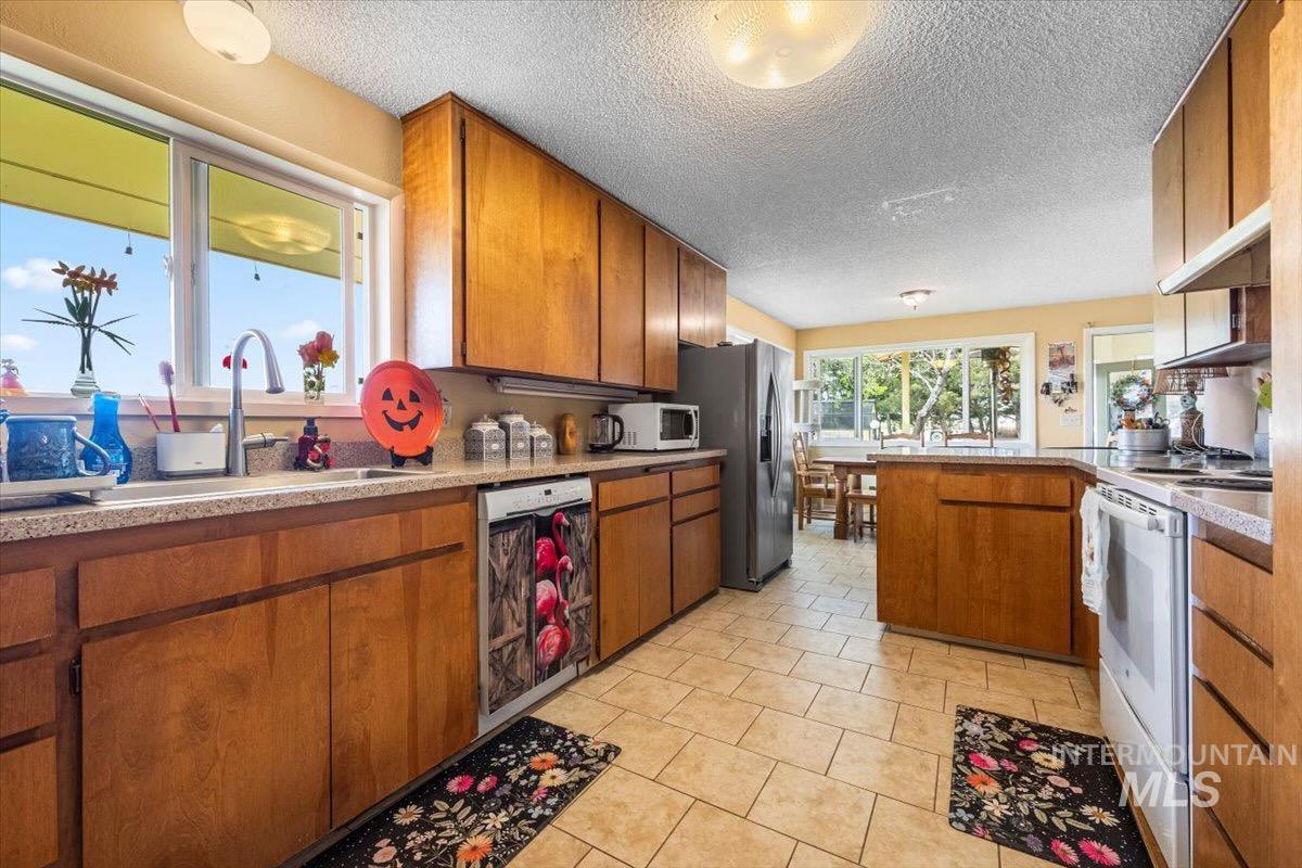 18010 Propeller Ln Property Photo 12
