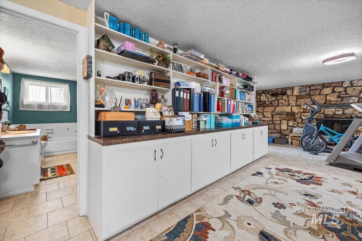 18010 Propeller Ln Property Photo 24