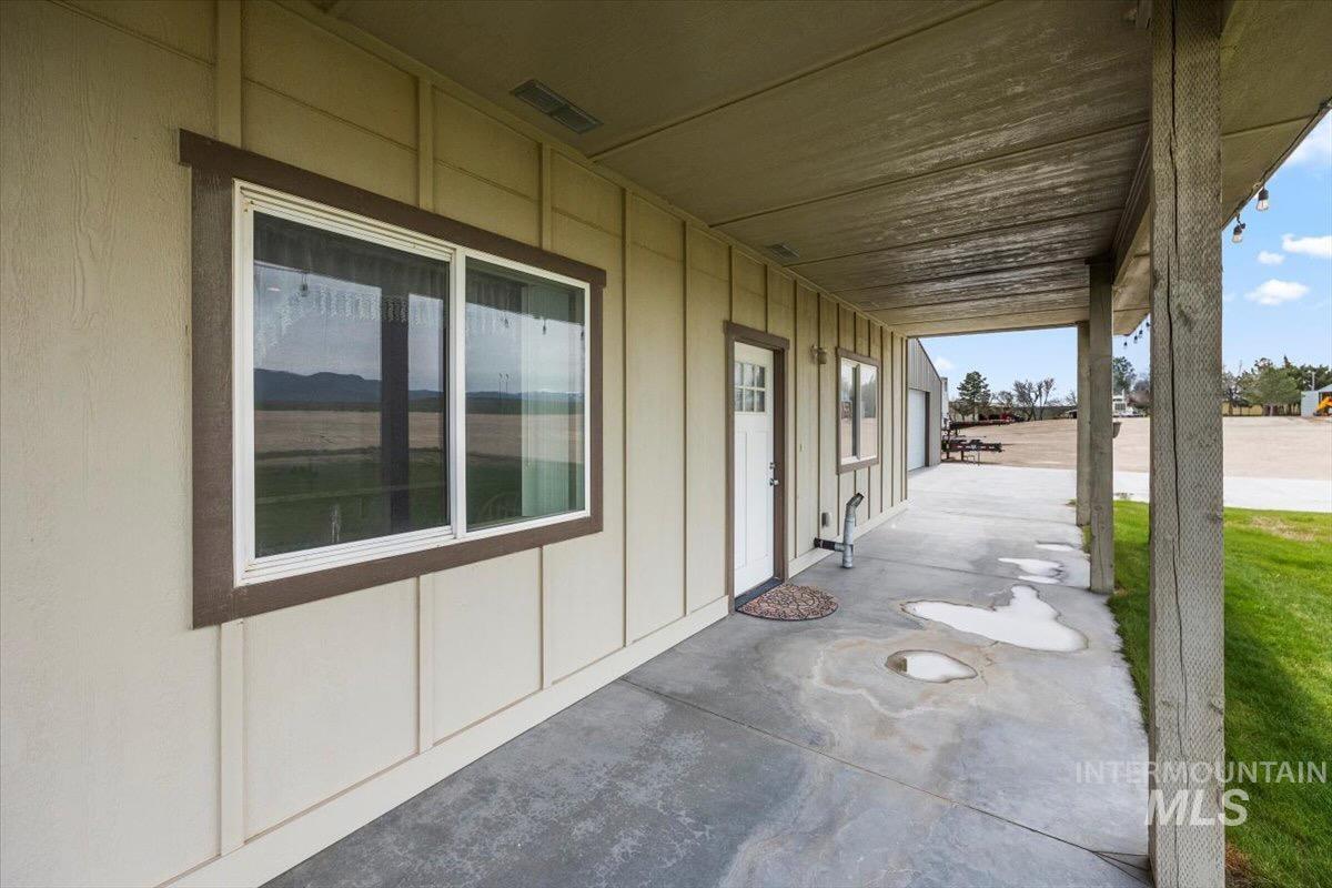 18010 Propeller Ln Property Photo 39