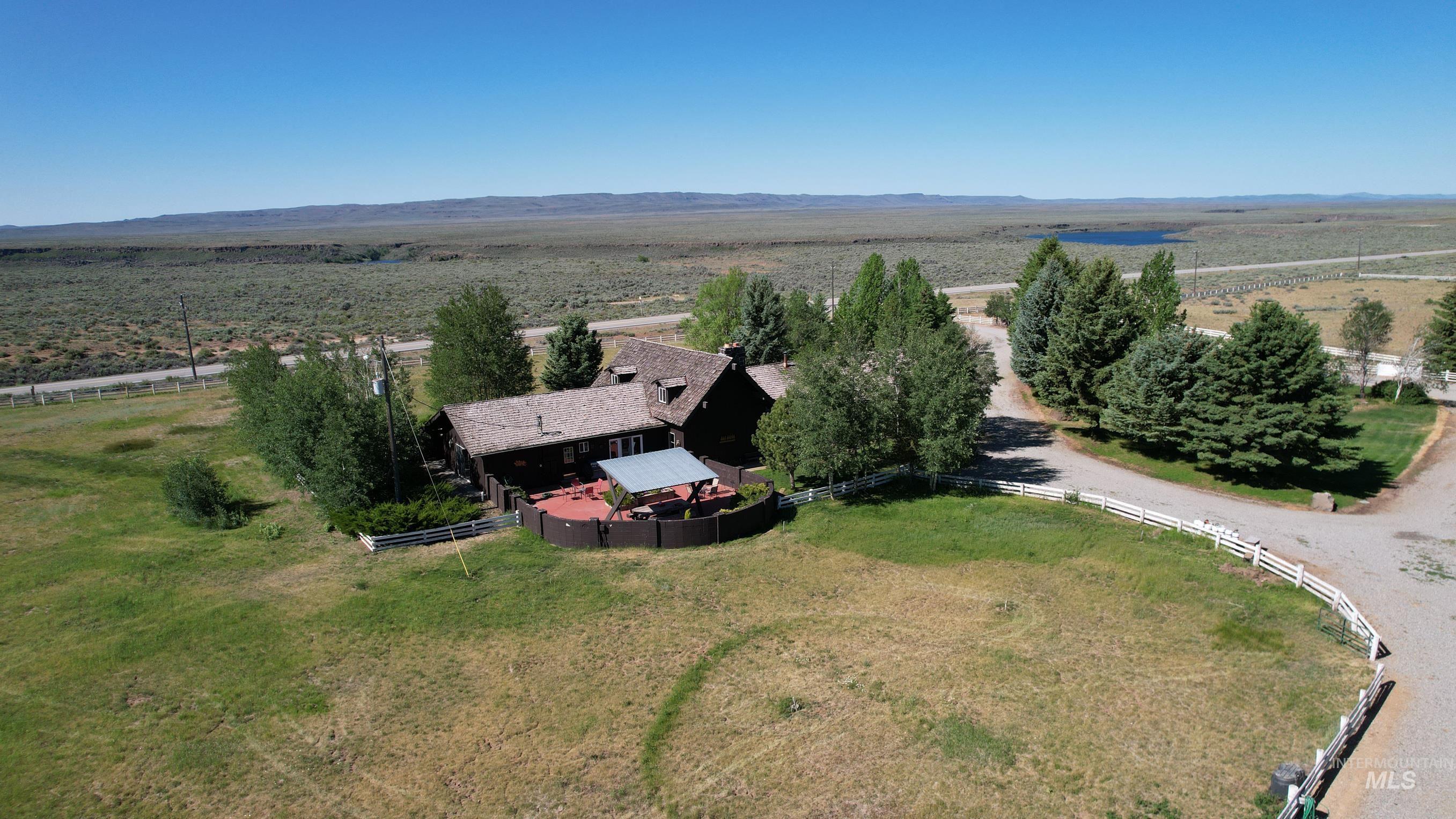 17078 Us Highway 20 Property Photo 5