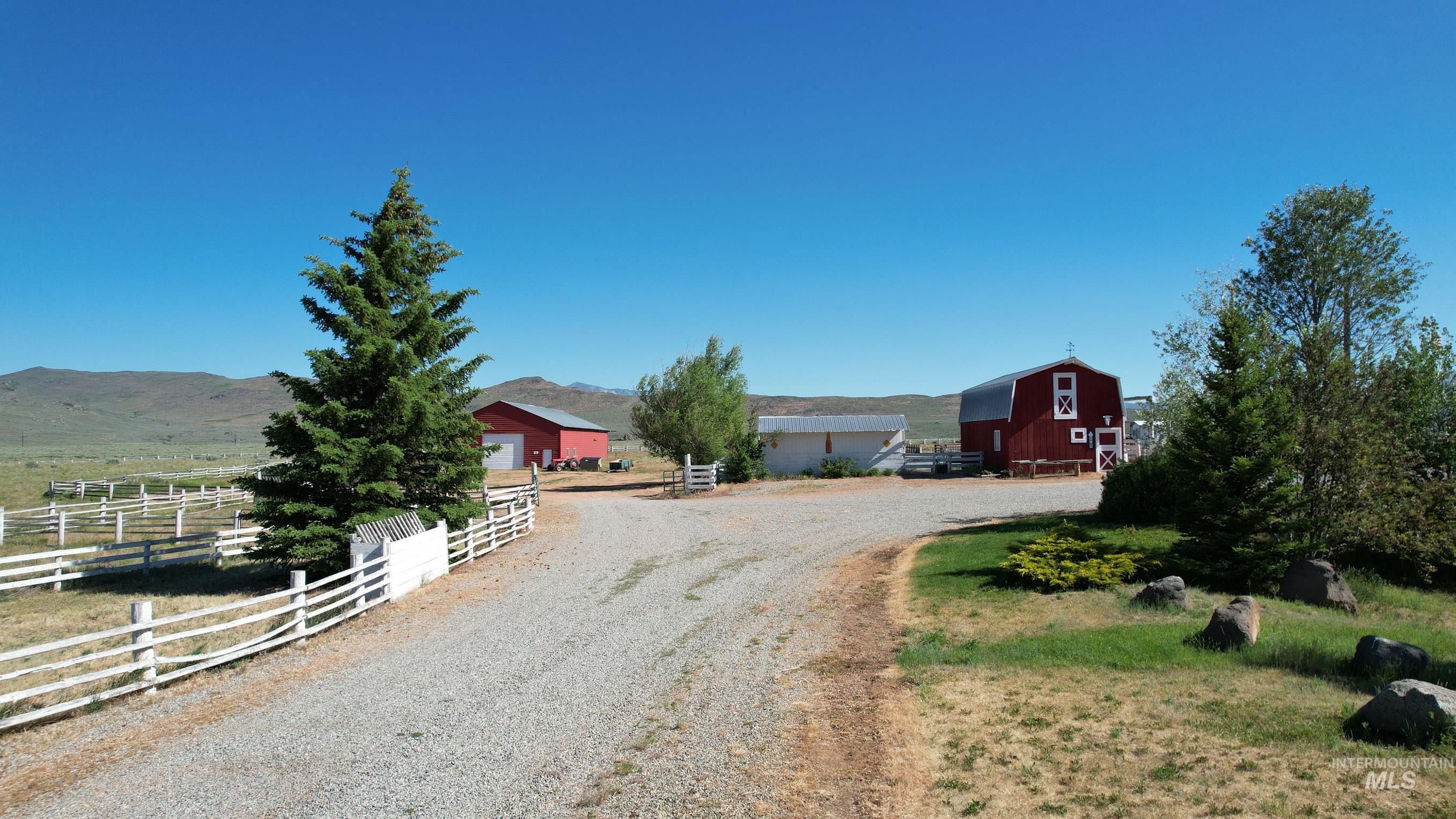 17078 Us Highway 20 Property Photo 8