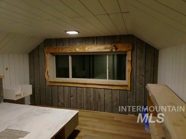 695 S Samson Trail Property Photo 13