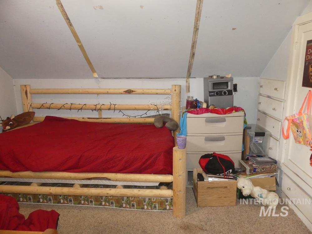 695 S Samson Trail Property Photo 18