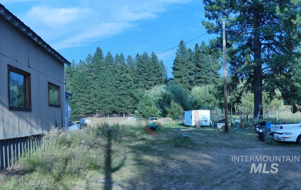 695 S Samson Trail Property Photo 23