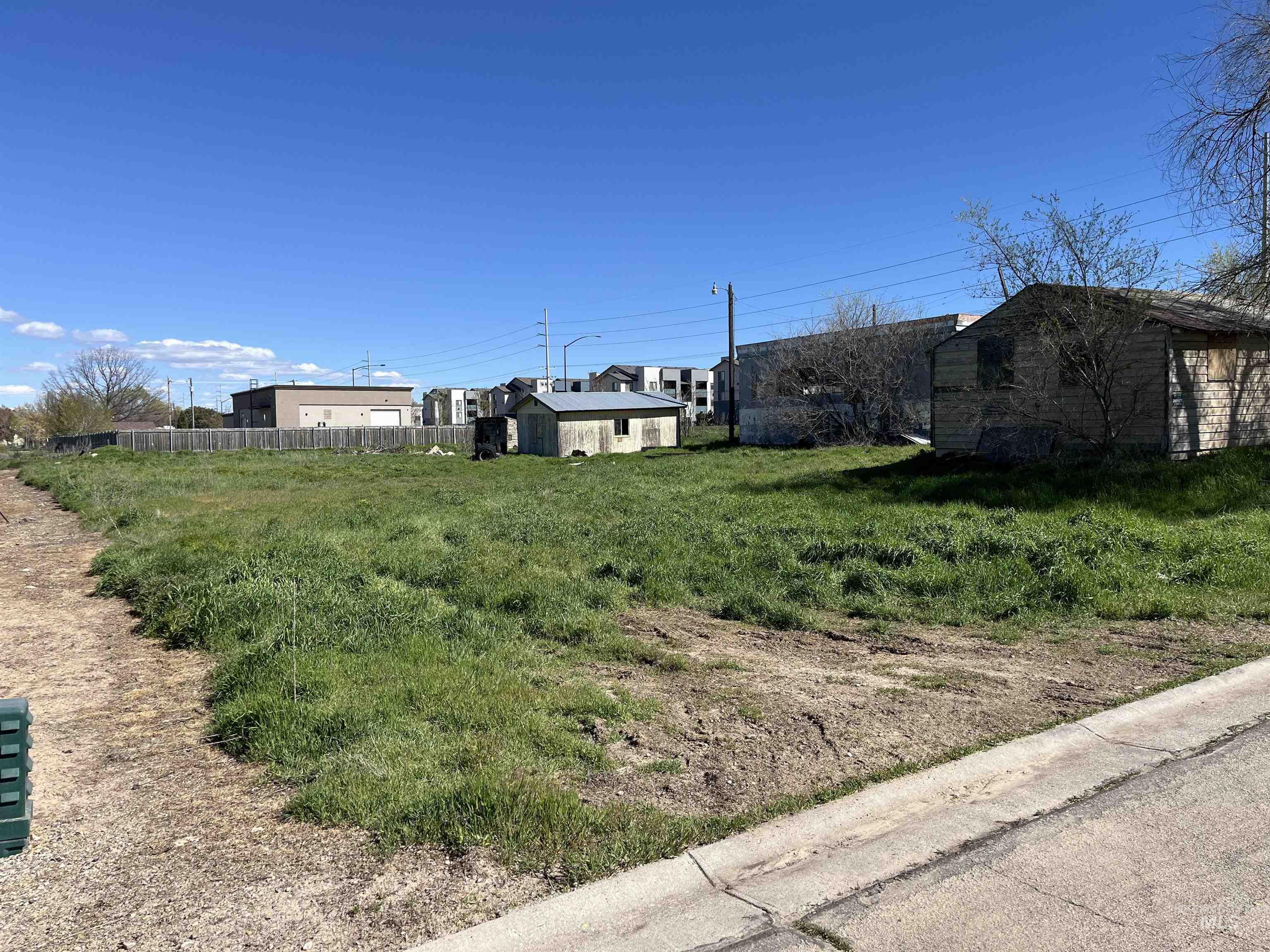 3970 E Overland Property Photo 11
