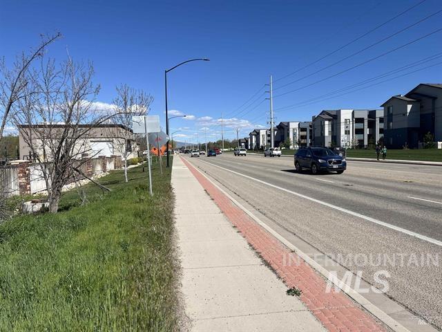 3970 E Overland Rd Property Photo 6