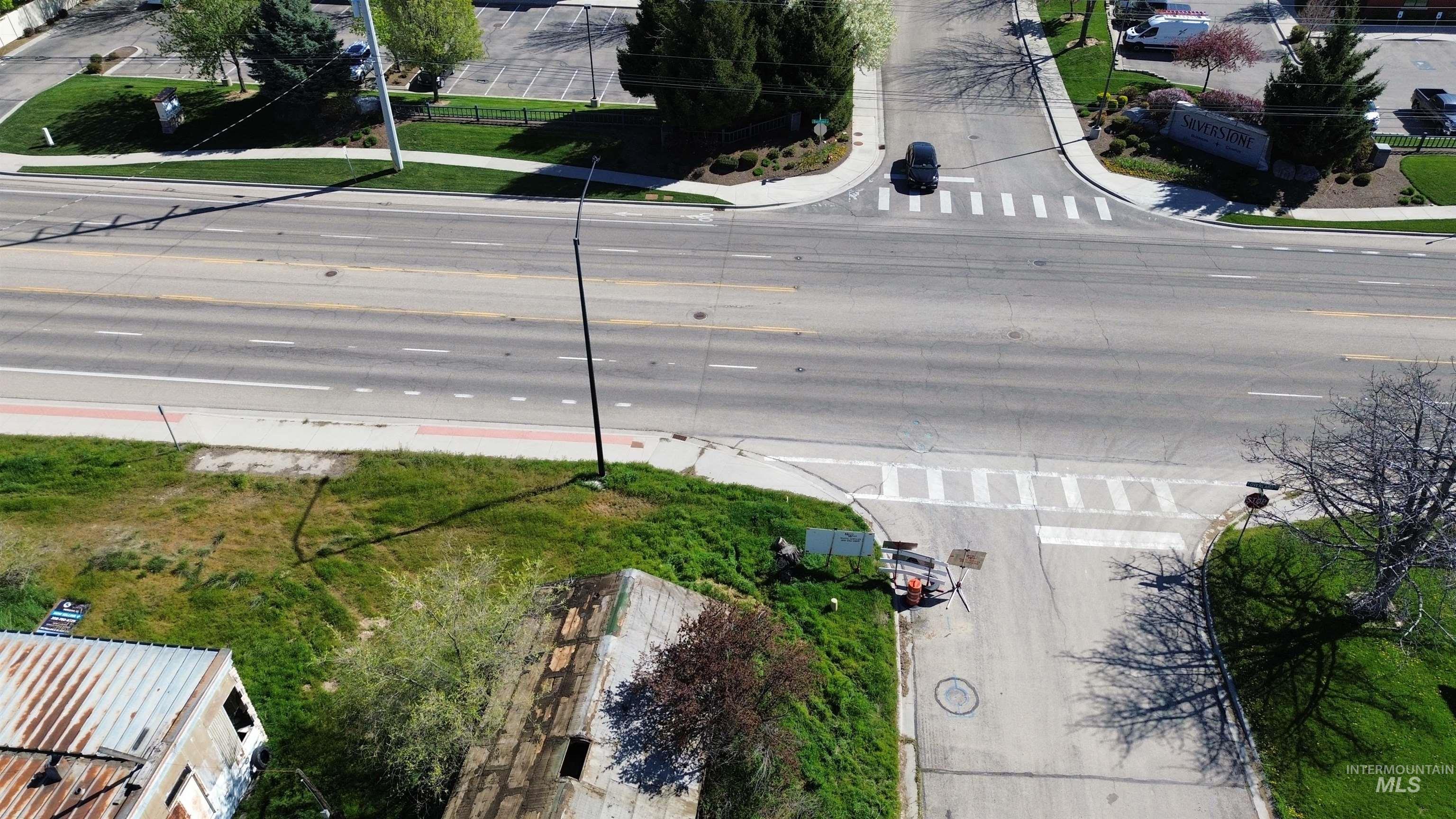 3970 E Overland Rd Property Photo 8