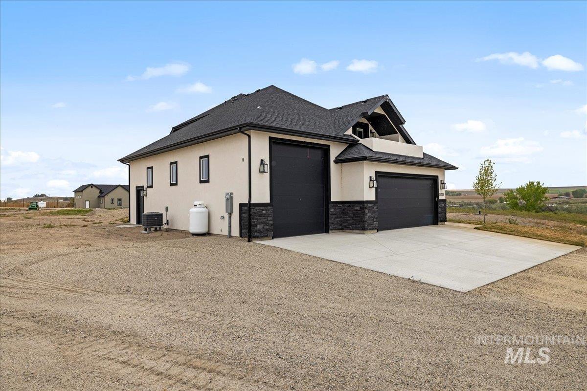 25738 Clydesdale Lane Property Photo 1