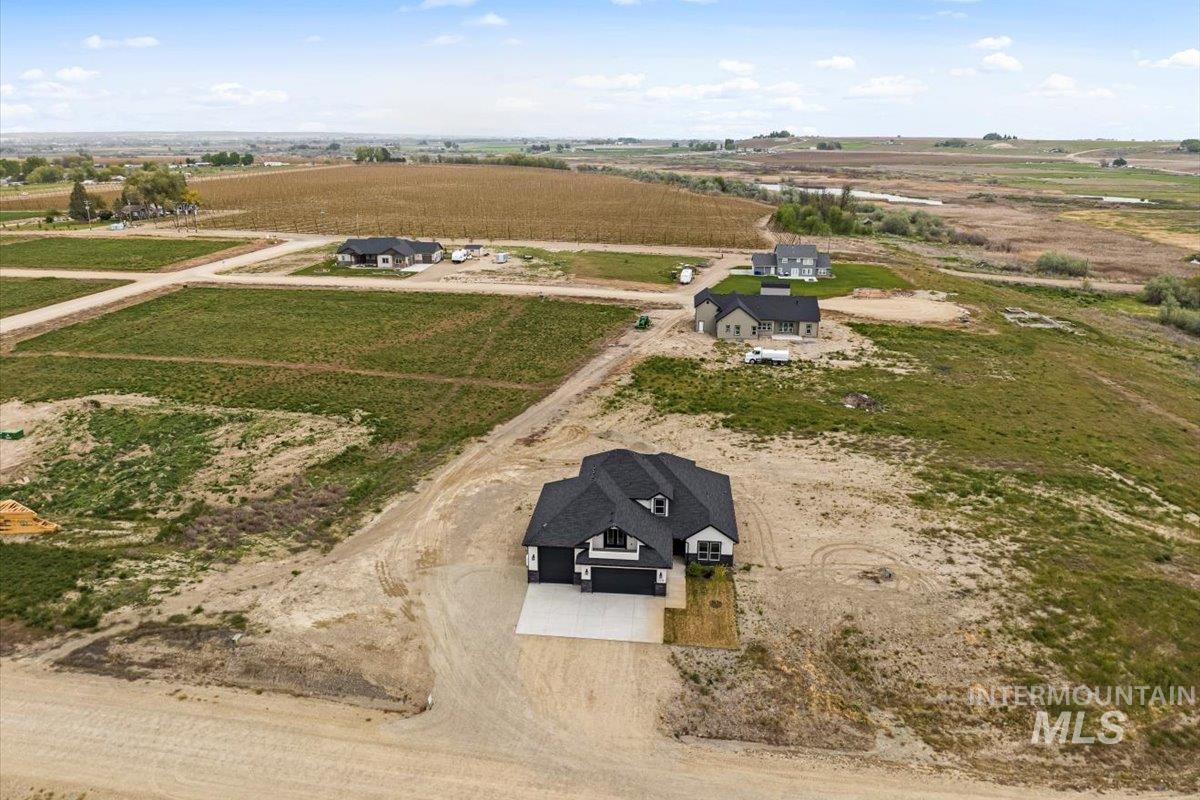 25738 Clydesdale Lane Property Photo 3