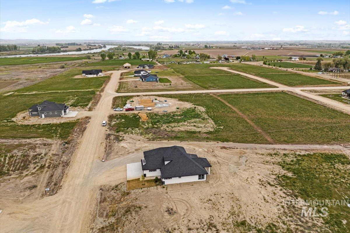 25738 Clydesdale Lane Property Photo 4
