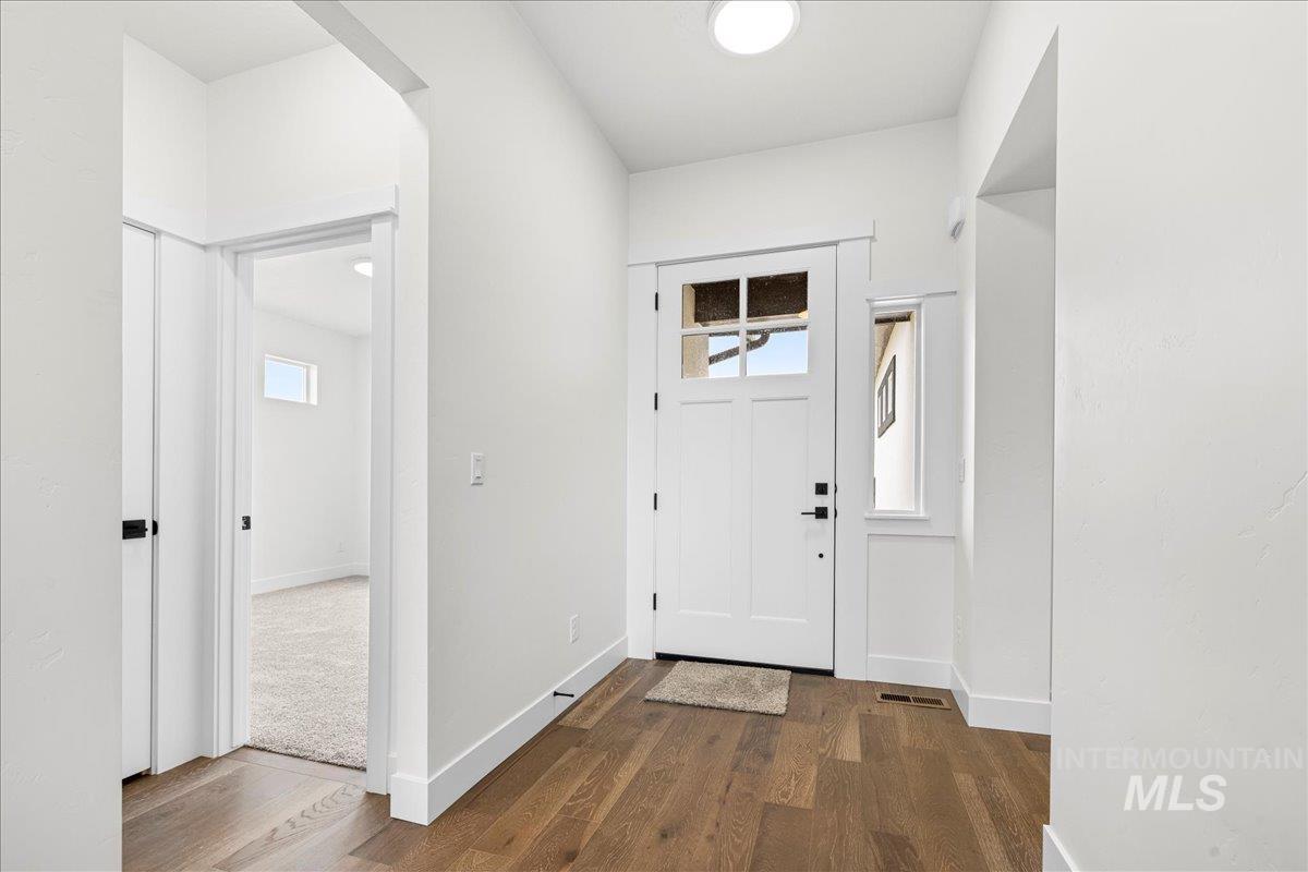 25738 Clydesdale Lane Property Photo 7