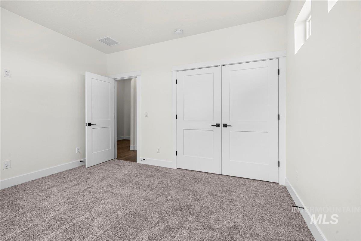 25738 Clydesdale Lane Property Photo 9