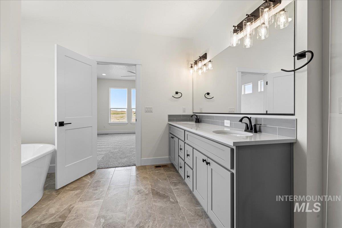 25738 Clydesdale Lane Property Photo 15