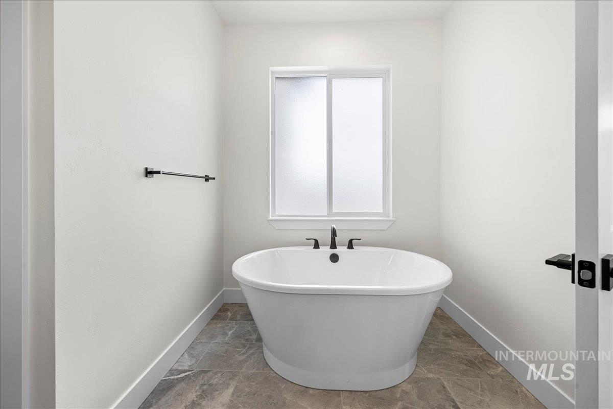 25738 Clydesdale Lane Property Photo 16
