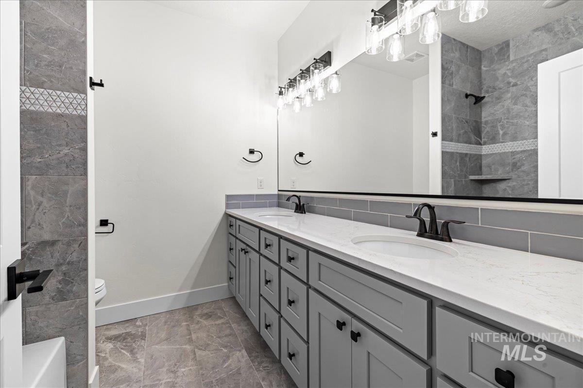 25738 Clydesdale Lane Property Photo 40