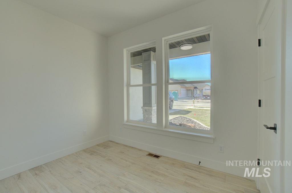 1512 Leslie Dr Property Photo 10