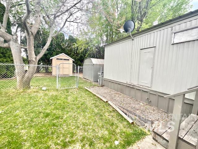 1410 W Flamingo Ave Property Photo 4
