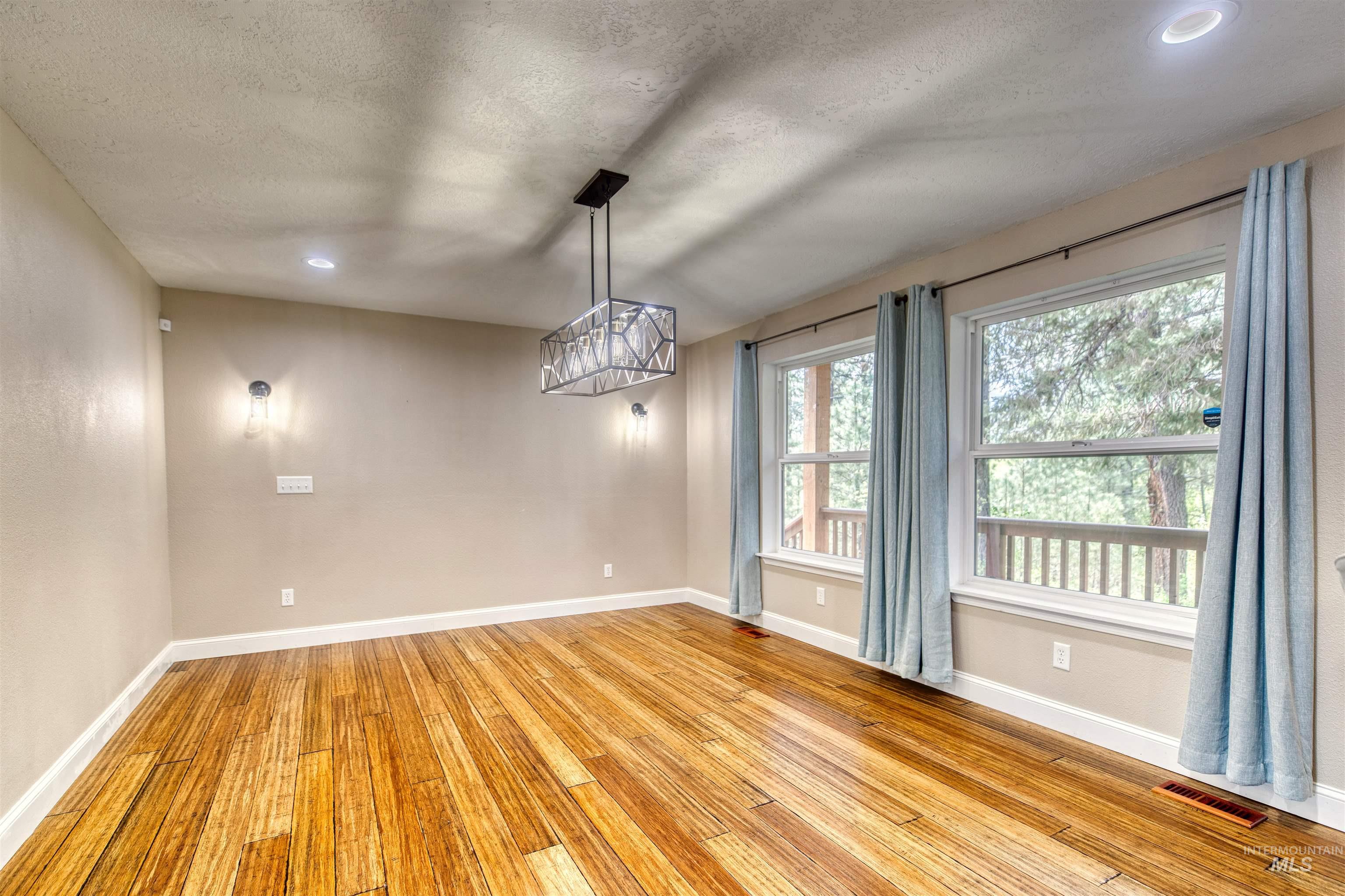 12 Horseshoe Road Property Photo 8