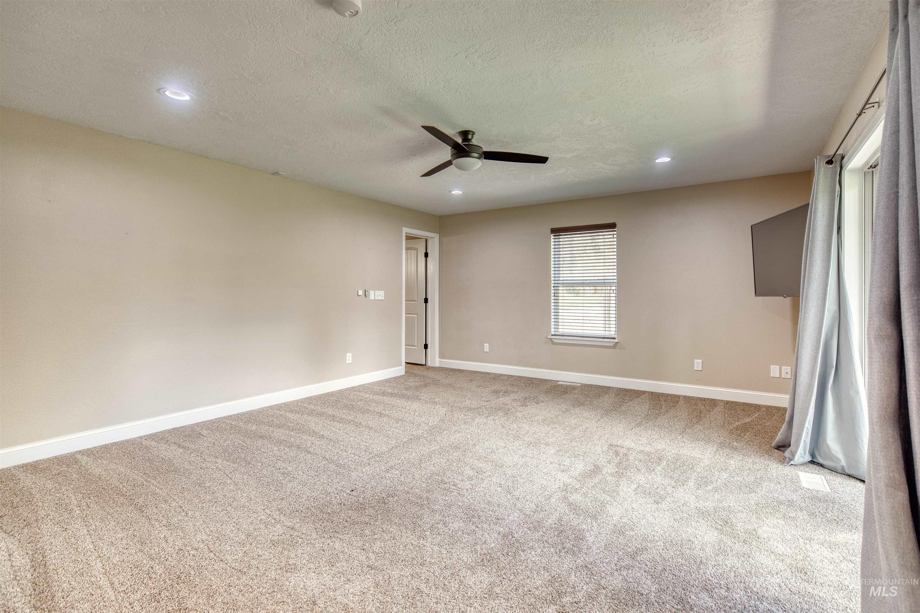 12 Horseshoe Road Property Photo 12