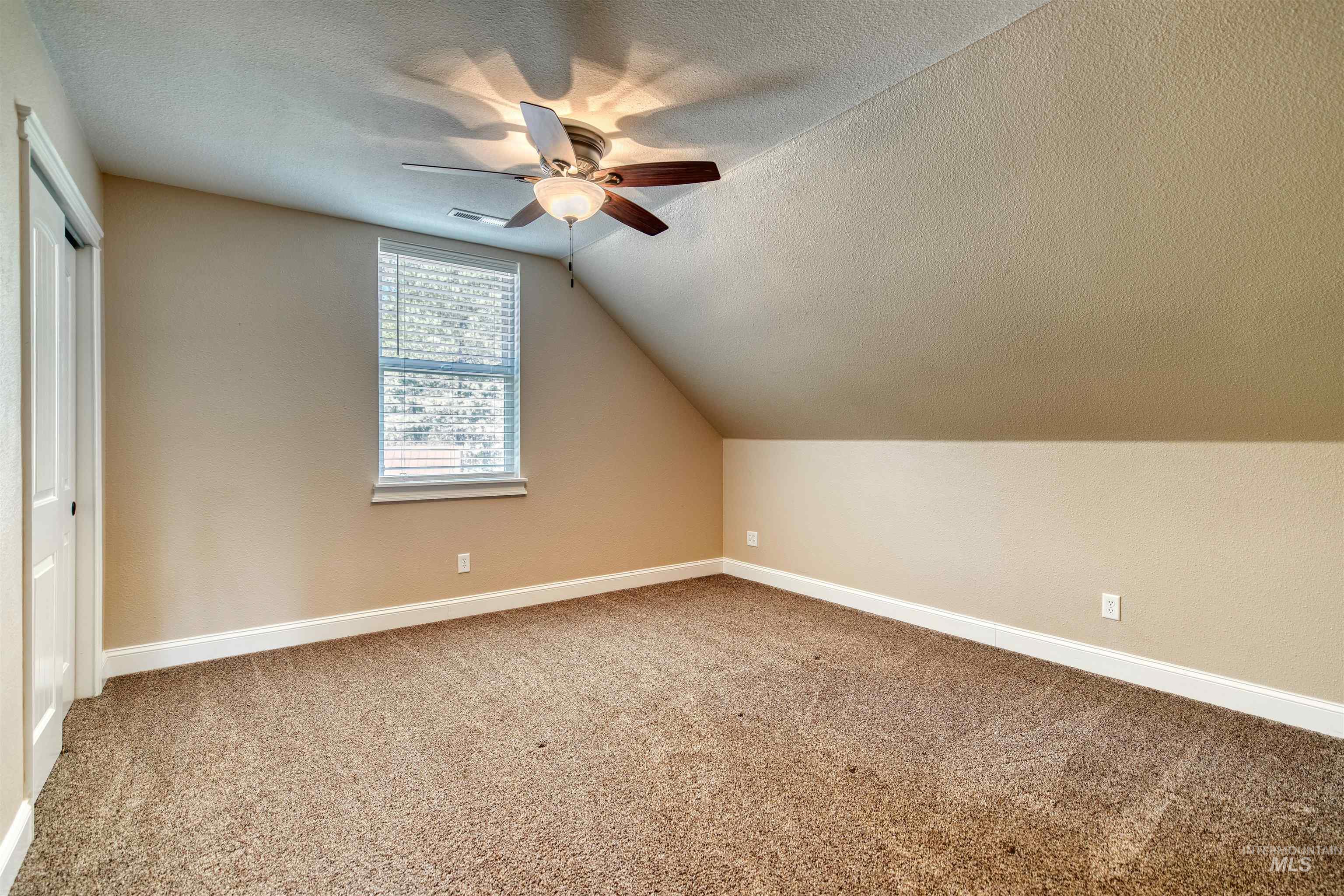 12 Horseshoe Road Property Photo 21