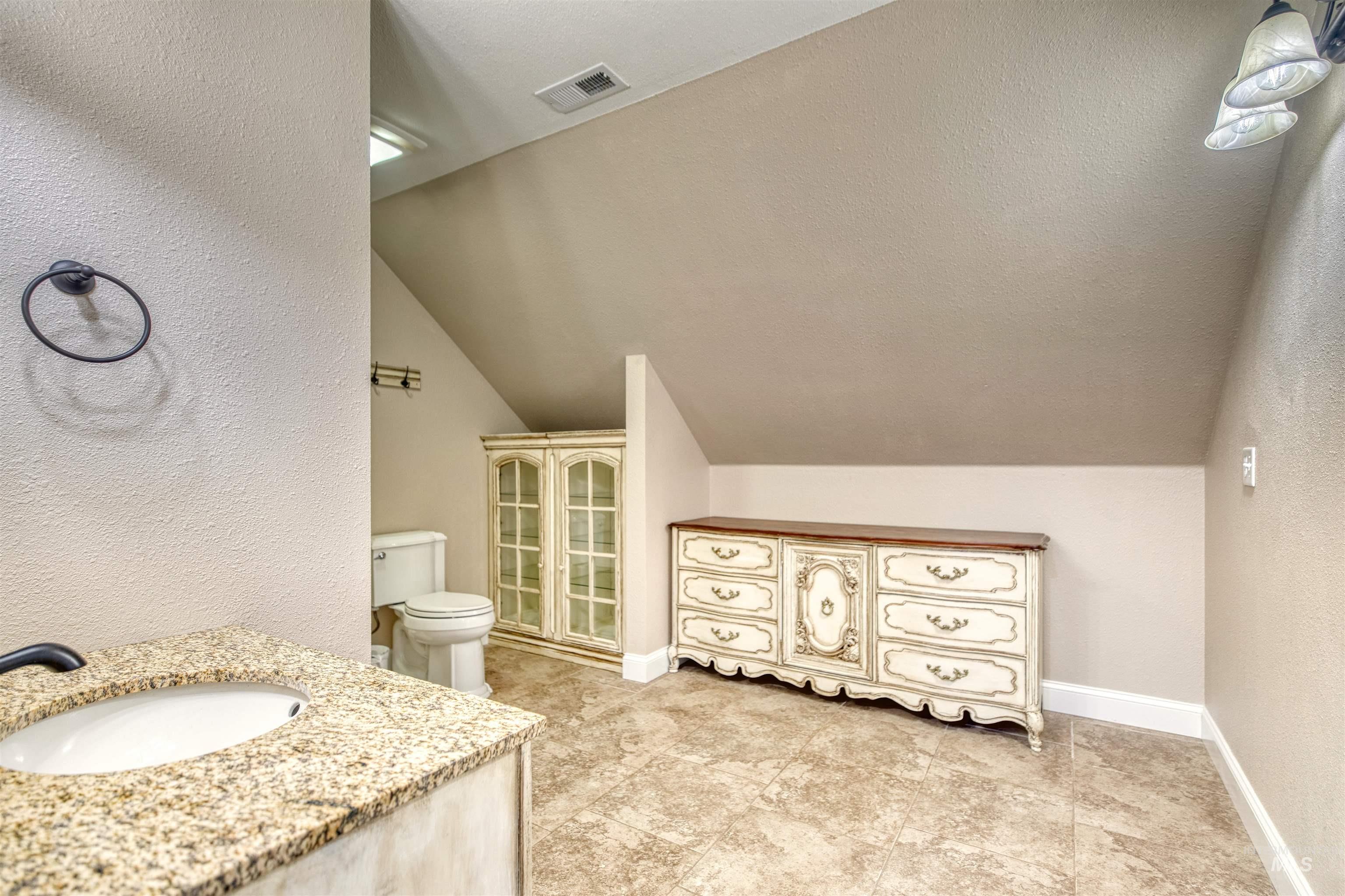12 Horseshoe Road Property Photo 25