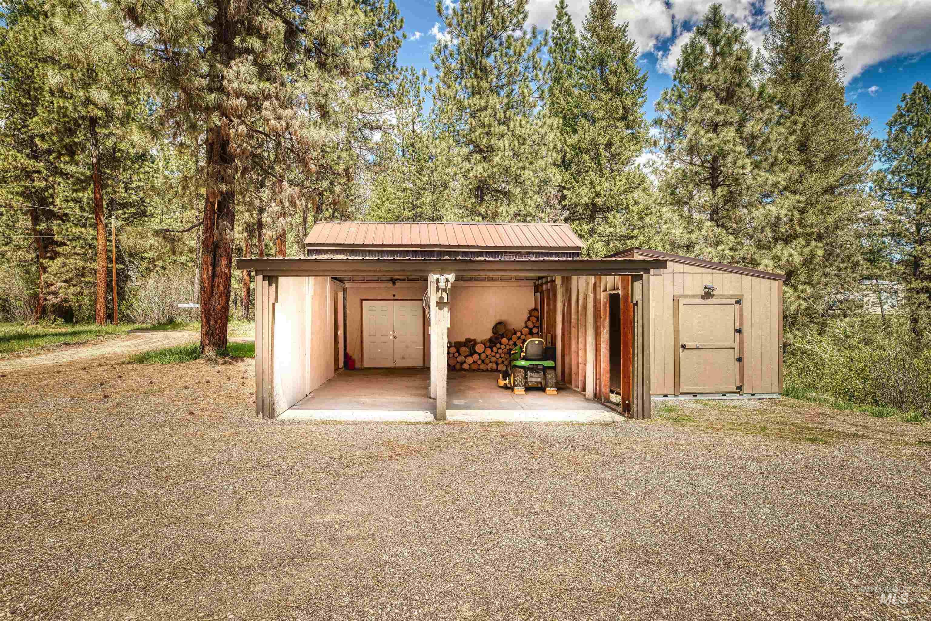 12 Horseshoe Road Property Photo 37